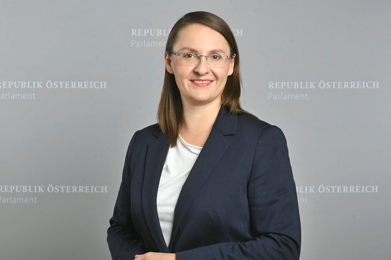 Katharina WERNER